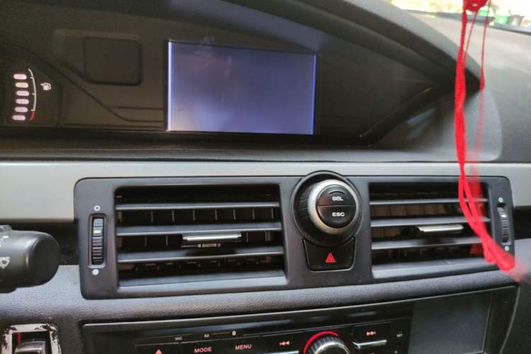 Used MG 6 2014 Hatchback 1.8L Automatic Drive Value Edition Audio And AC Panel