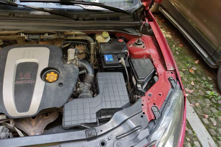 Used MG 6 2014 Hatchback 1.8L Automatic Drive Value Edition Engine Bay Left