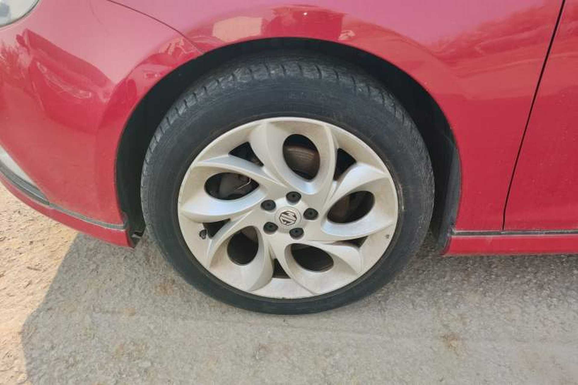 Used MG 6 2014 Hatchback 1.8T Automatic Performance Edition Left Front Wheel Hub