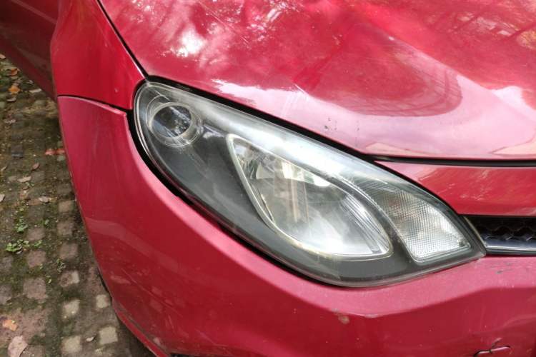 Used MG 6 2014 Hatchback 1.8L Automatic Drive Value Edition Right Front Headlight