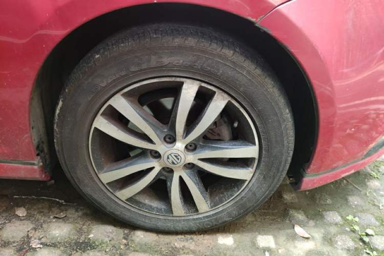 Used MG 6 2014 Hatchback 1.8L Automatic Drive Value Edition Right Front Wheel Hub