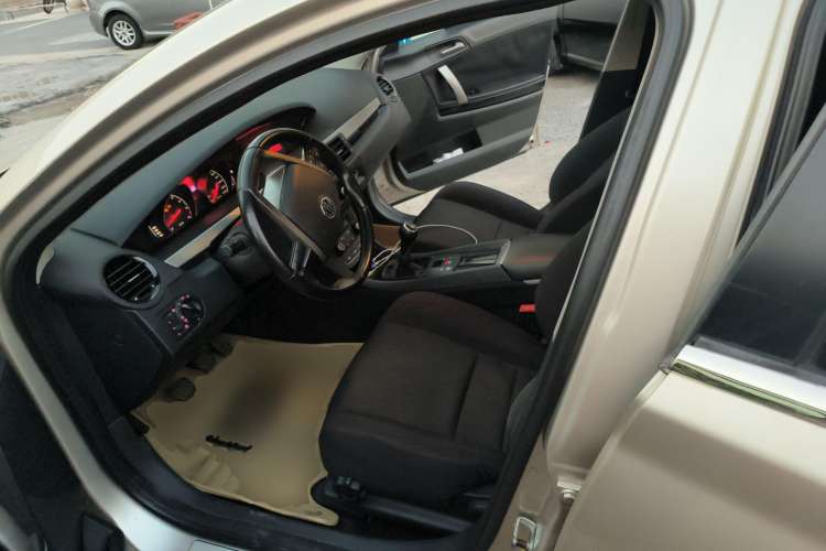 Used MG 6 2014 Hatchback 1.8L Manual Value Edition Interior 5