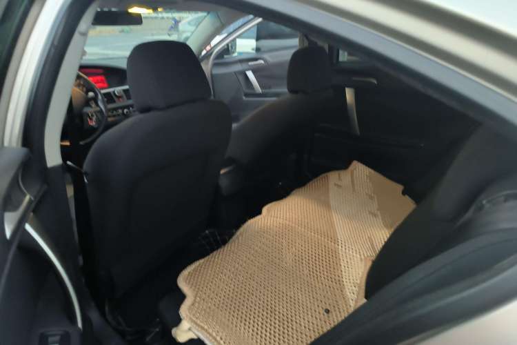 Used MG 6 2014 Hatchback 1.8L Manual Value Edition Interior 6