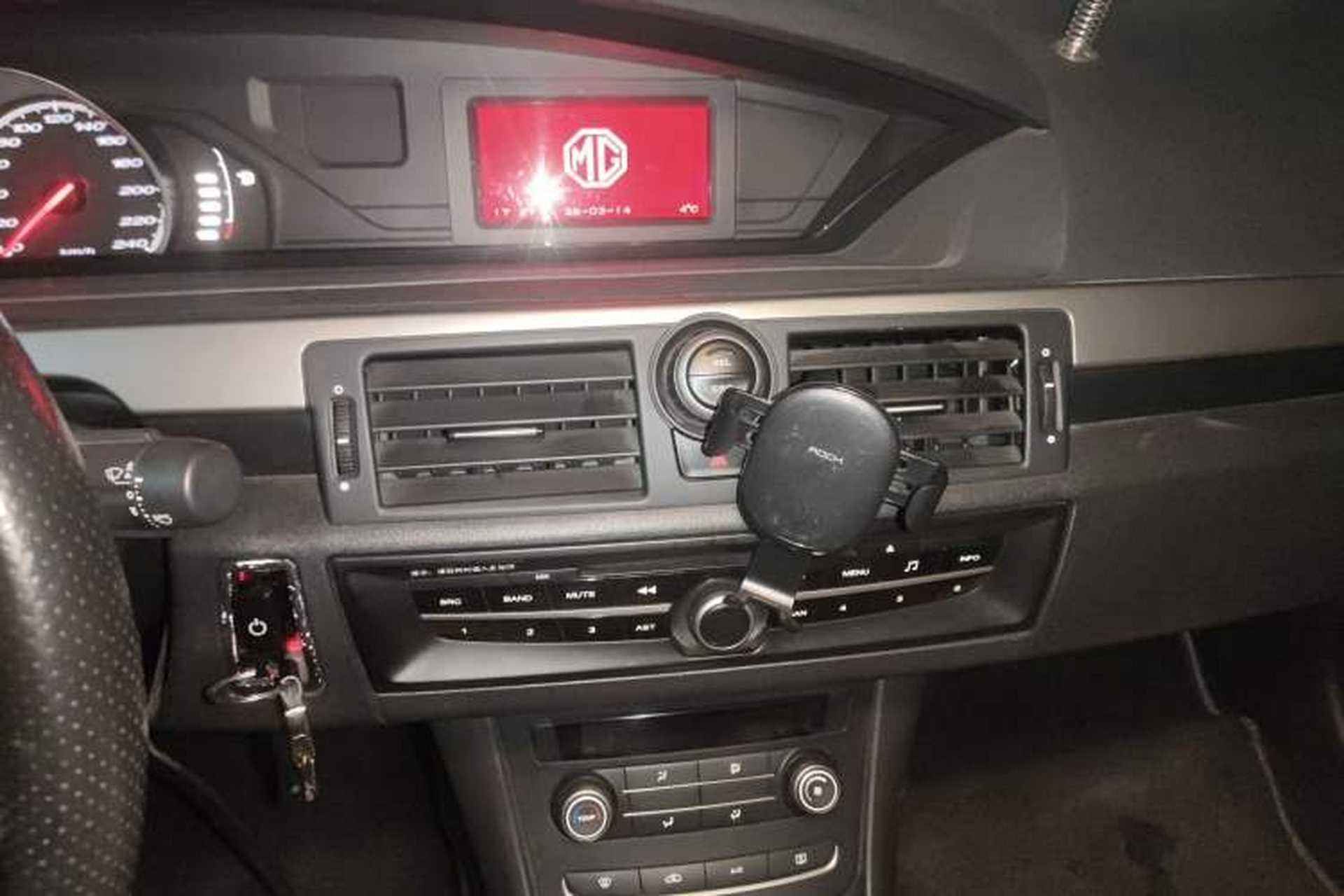 Used MG 6 2014 Hatchback 1.8T Automatic Performance Edition Audio And AC Panel