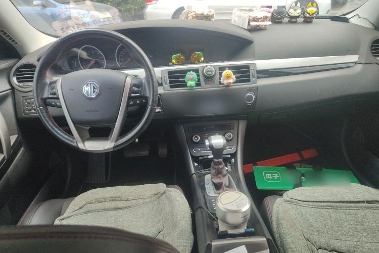 Used MG 6 2014 Hatchback 1.8T Automatic Performance Edition Center Console