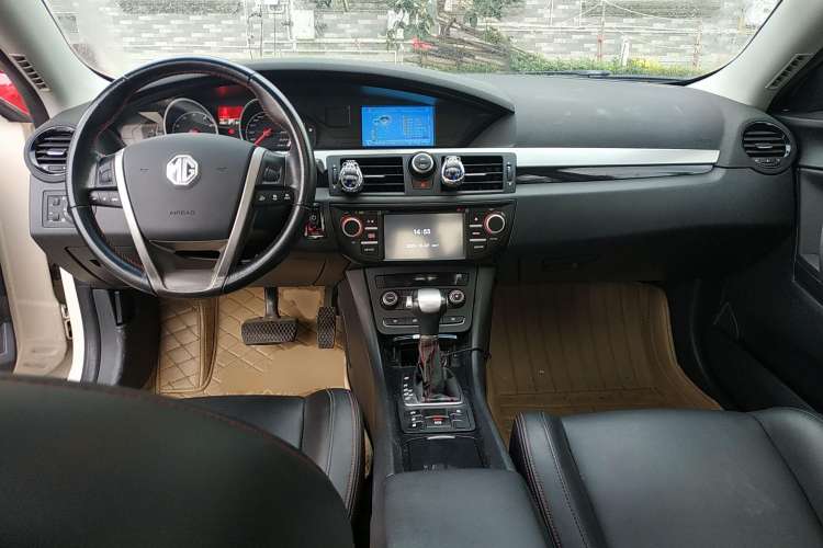 Used MG 6 2014 Hatchback 1.8T Automatic Performance Edition Center Console