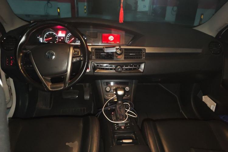 Used MG 6 2014 Hatchback 1.8T Automatic Performance Edition Center Console