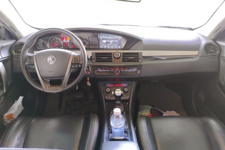 Used MG 6 2014 Hatchback 1.8T Automatic Performance Edition Center Console