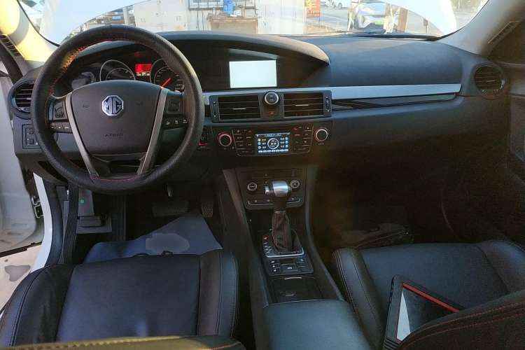 Used MG 6 2014 Hatchback 1.8T Automatic Performance Edition Center Console