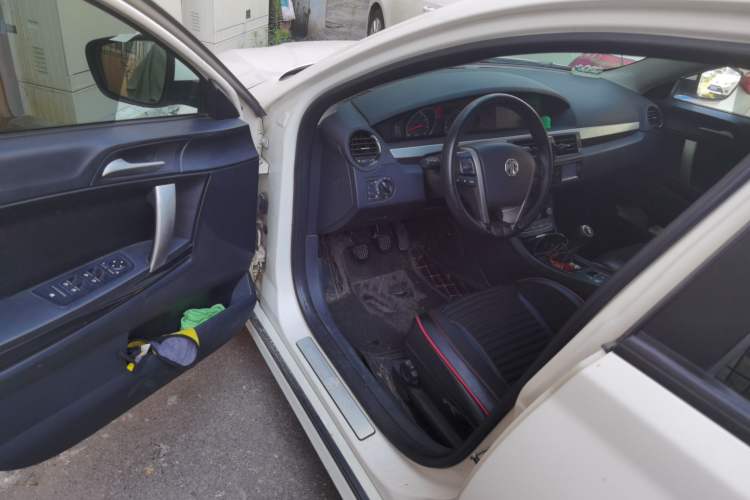 Used MG 6 2014 Hatchback 1.8L Manual Value Edition Driver Seat