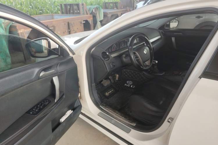 Used MG 6 2014 Hatchback 1.8L Automatic Drive Value Edition Driver Seat