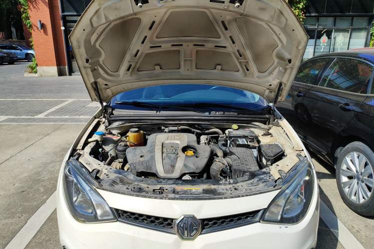 Used MG 6 2014 Hatchback 1.8T Automatic Performance Edition Engine Bay