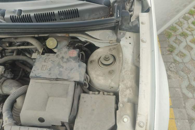 Used MG 6 2014 Hatchback 1.8T Automatic Performance Edition Engine Bay Left
