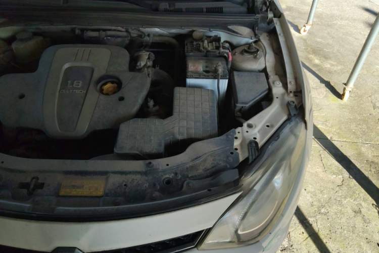 Used MG 6 2014 Hatchback 1.8L Automatic Drive Value Edition Engine Bay Left