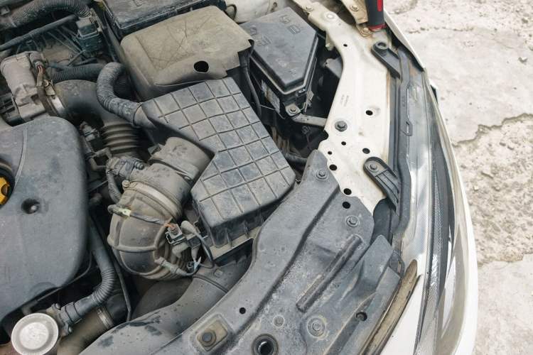 Used MG 6 2014 Hatchback 1.8T Automatic Performance Edition Engine Bay Left