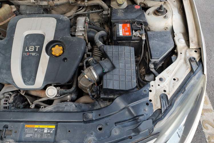 Used MG 6 2014 Hatchback 1.8T Automatic Performance Edition Engine Bay Left