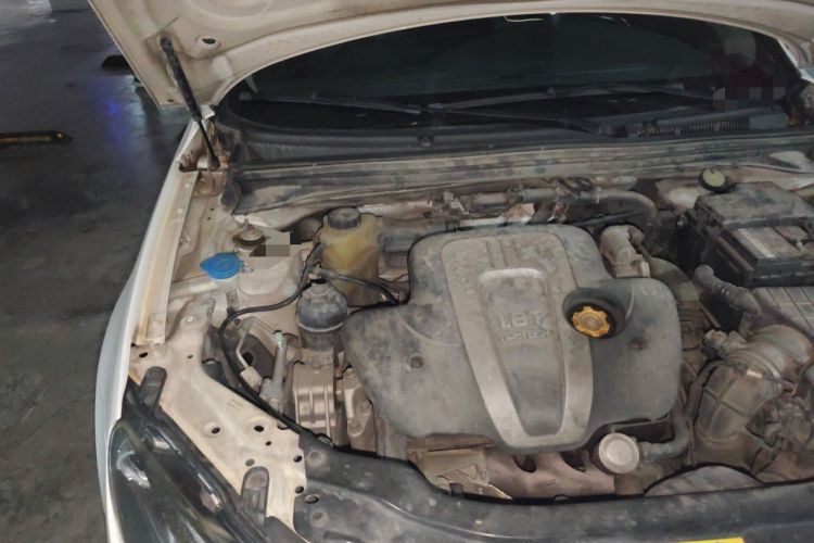 Used MG 6 2014 Hatchback 1.8T Automatic Performance Edition Engine Bay Right