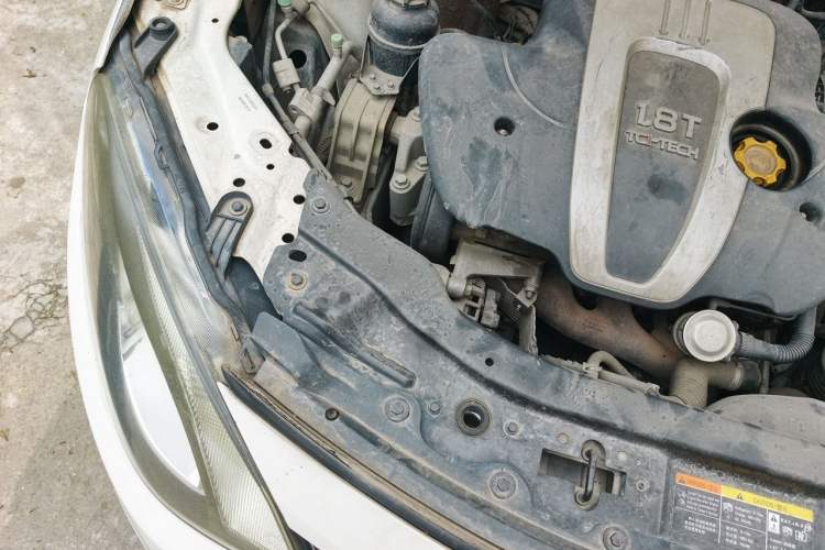 Used MG 6 2014 Hatchback 1.8T Automatic Performance Edition Engine Bay Right