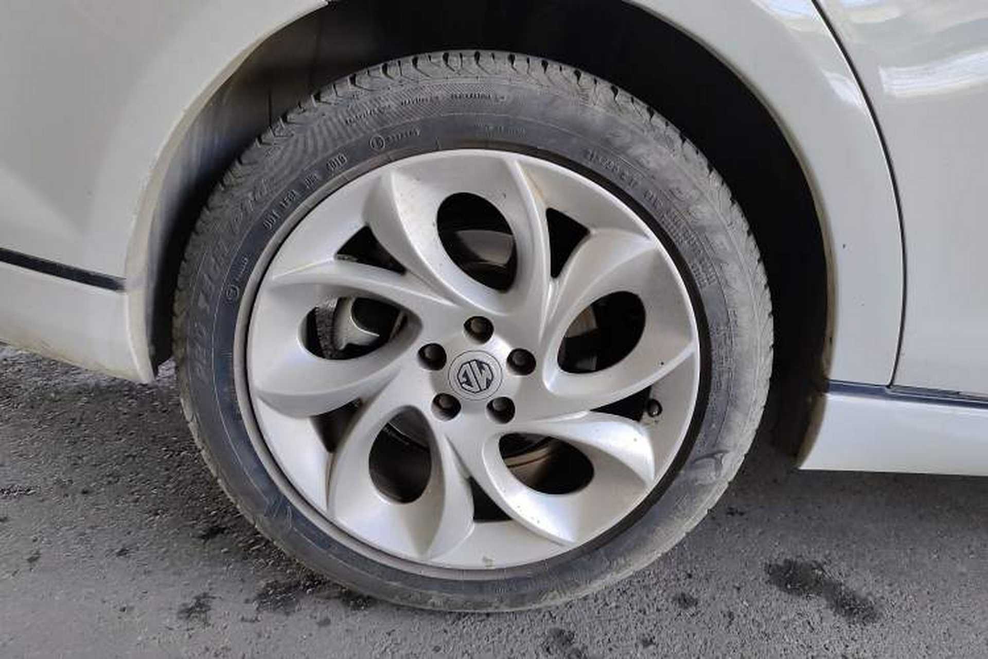 Used MG 6 2014 Hatchback 1.8T Automatic Performance Edition Exterior 5