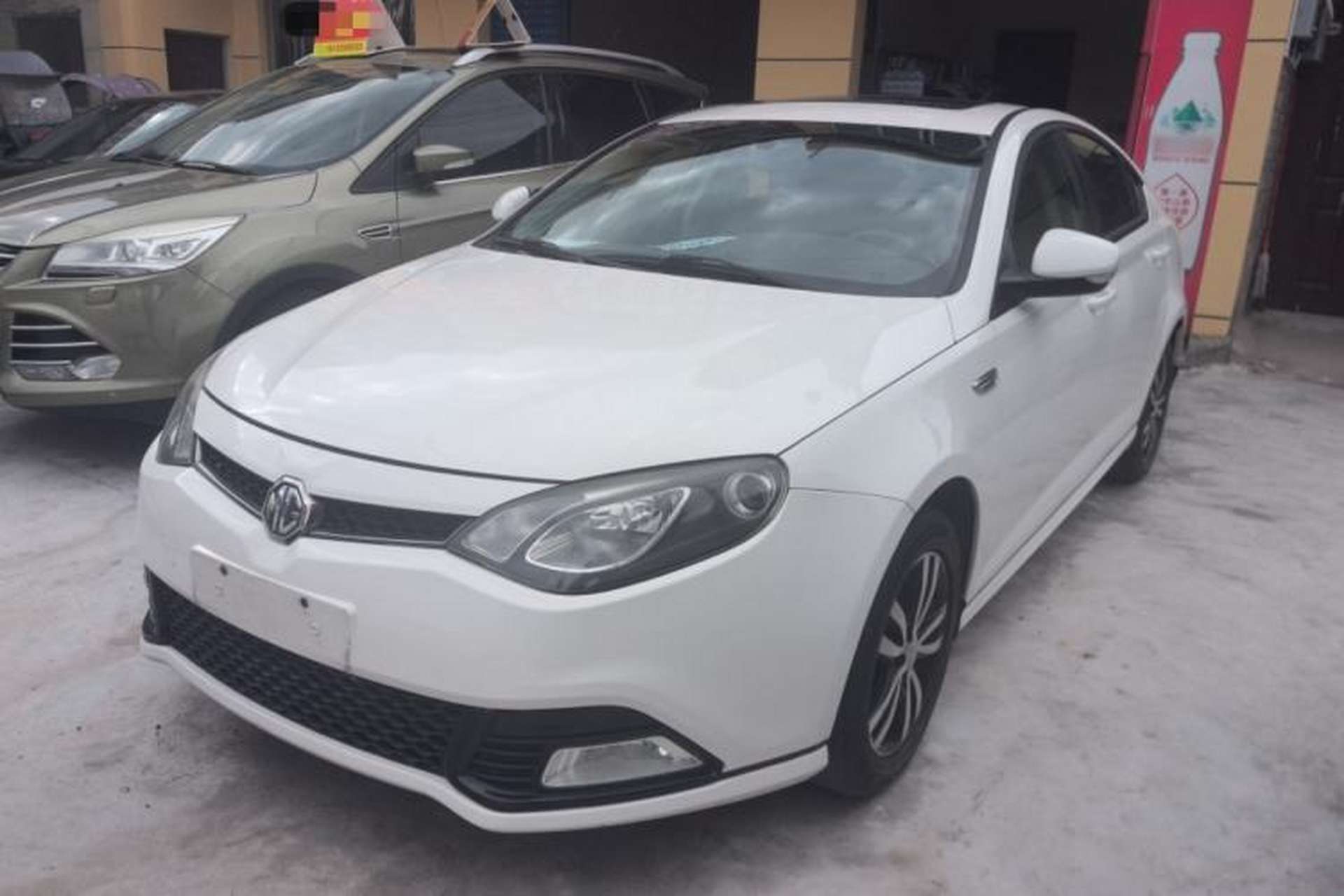 Used MG 6 2014 Hatchback 1.8L Automatic Drive Value Edition Front Left 45 Deg