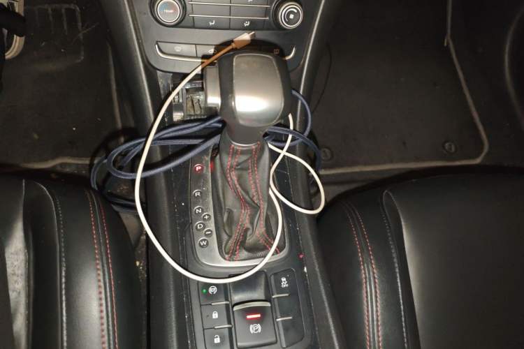 Used MG 6 2014 Hatchback 1.8T Automatic Performance Edition Gear Lever