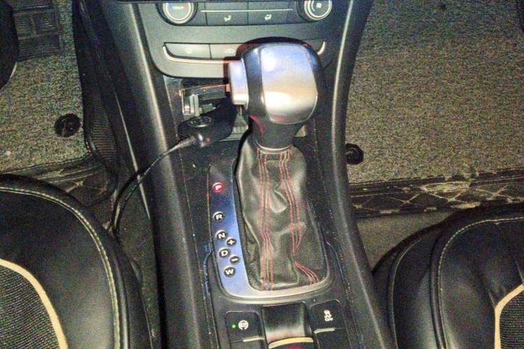 Used MG 6 2014 Hatchback 1.8T Automatic Performance Edition Gear Lever