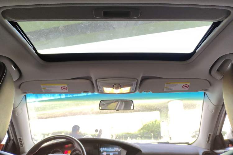 Used MG 6 2014 Hatchback 1.8T Automatic Performance Edition Headliner