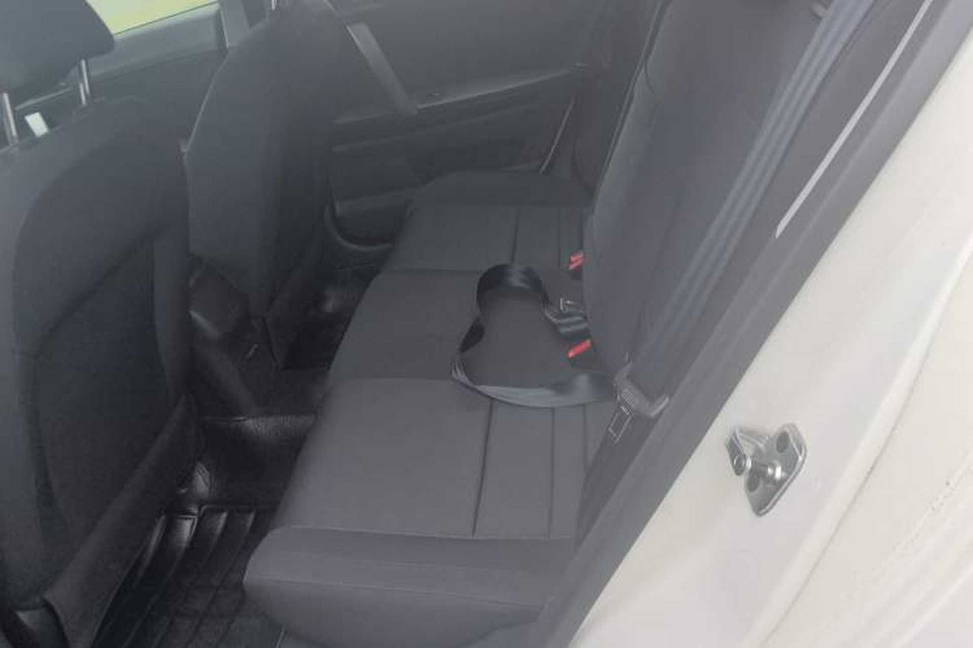 Used MG 6 2014 Hatchback 1.8L Automatic Drive Value Edition Interior 1