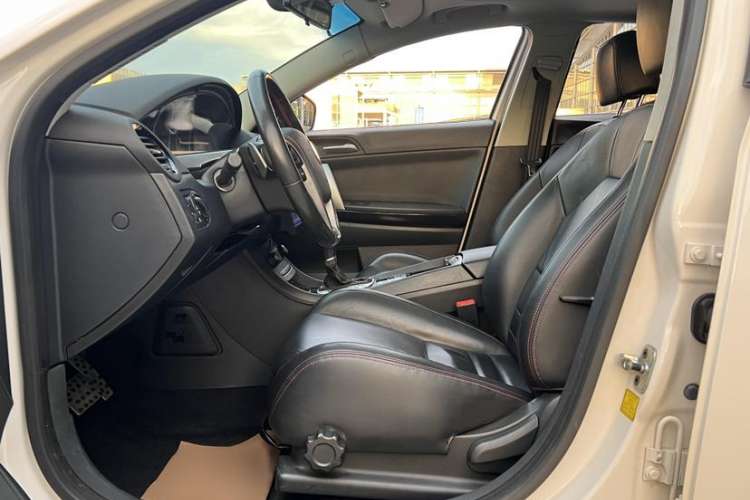 Used MG 6 2014 Hatchback 1.8T Automatic Performance Edition Interior 3