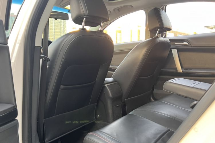 Used MG 6 2014 Hatchback 1.8T Automatic Performance Edition Interior 5