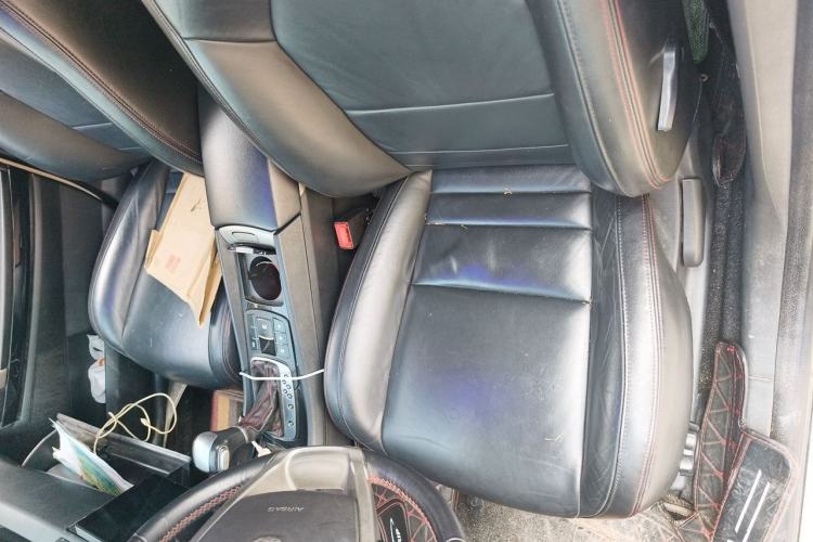 Used MG 6 2014 Hatchback 1.8T Automatic Performance Edition Left Front Seat