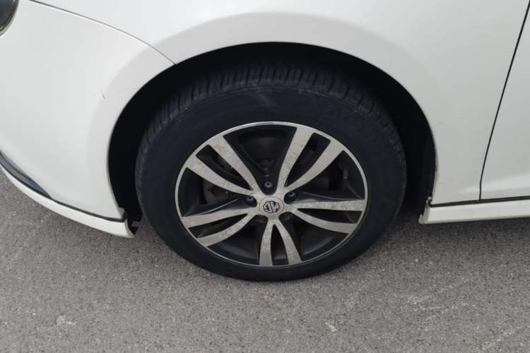 Used MG 6 2014 Hatchback 1.8L Automatic Drive Value Edition Left Front Wheel Hub