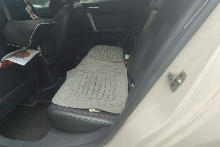 Used MG 6 2014 Hatchback 1.8T Automatic Performance Edition Left Rear Seat