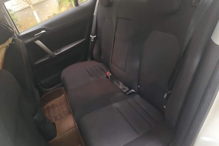 Used MG 6 2014 Hatchback 1.8L Automatic Drive Value Edition Left Rear Seat