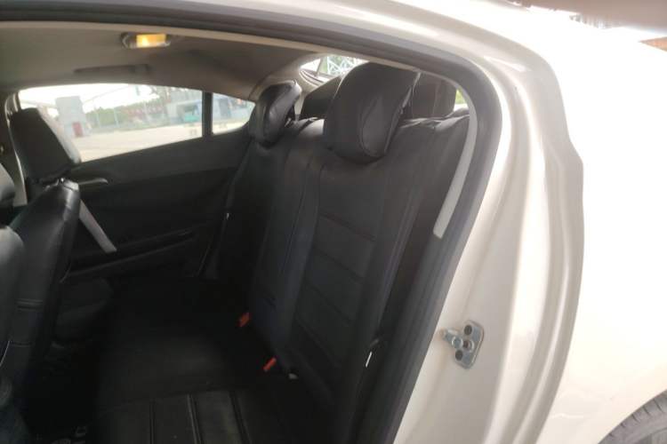 Used MG 6 2014 Hatchback 1.8L Automatic Drive Value Edition Left Rear Seat
