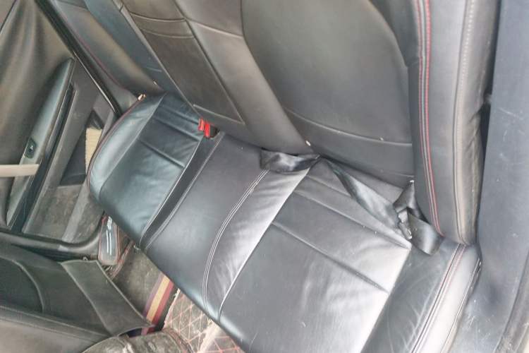 Used MG 6 2014 Hatchback 1.8T Automatic Performance Edition Left Rear Seat