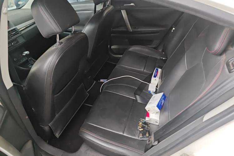Used MG 6 2014 Hatchback 1.8T Automatic Performance Edition Left Rear Seat