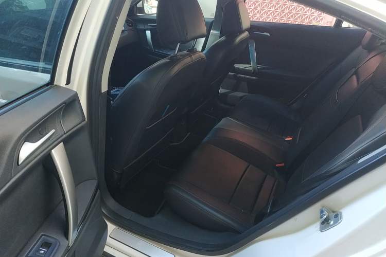 Used MG 6 2014 Hatchback 1.8T Automatic Performance Edition Left Rear Seat