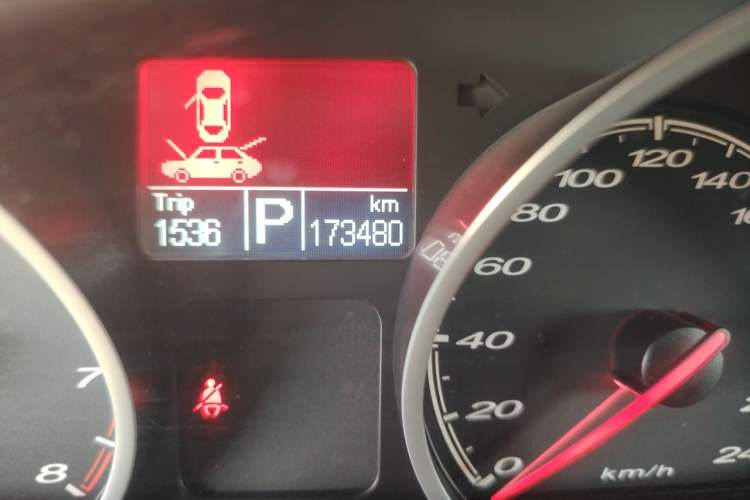 Used MG 6 2014 Hatchback 1.8L Automatic Drive Value Edition Odometer Close Up