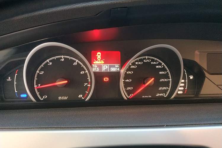 Used MG 6 2014 Hatchback 1.8T Automatic Performance Edition Odometer Close Up