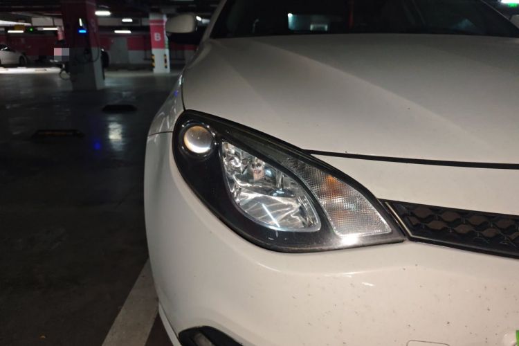 Used MG 6 2014 Hatchback 1.8T Automatic Performance Edition Right Front Headlight