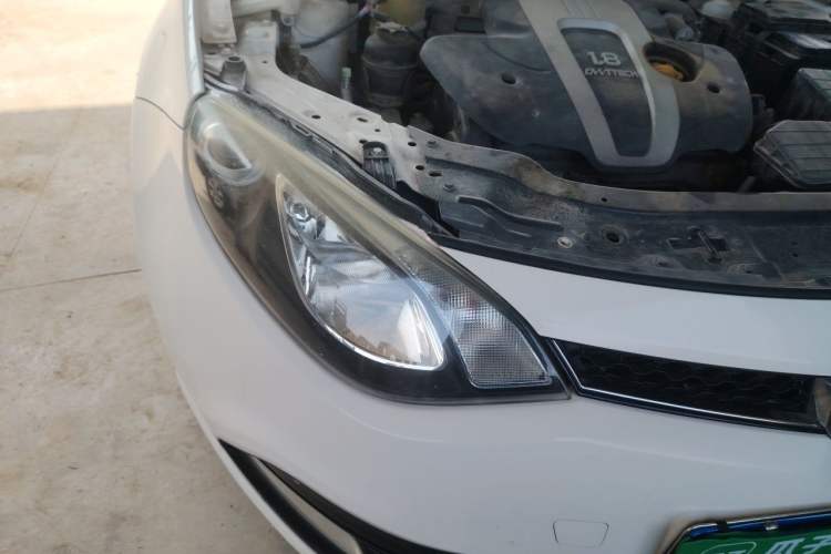 Used MG 6 2014 Hatchback 1.8L Automatic Drive Value Edition Right Front Headlight