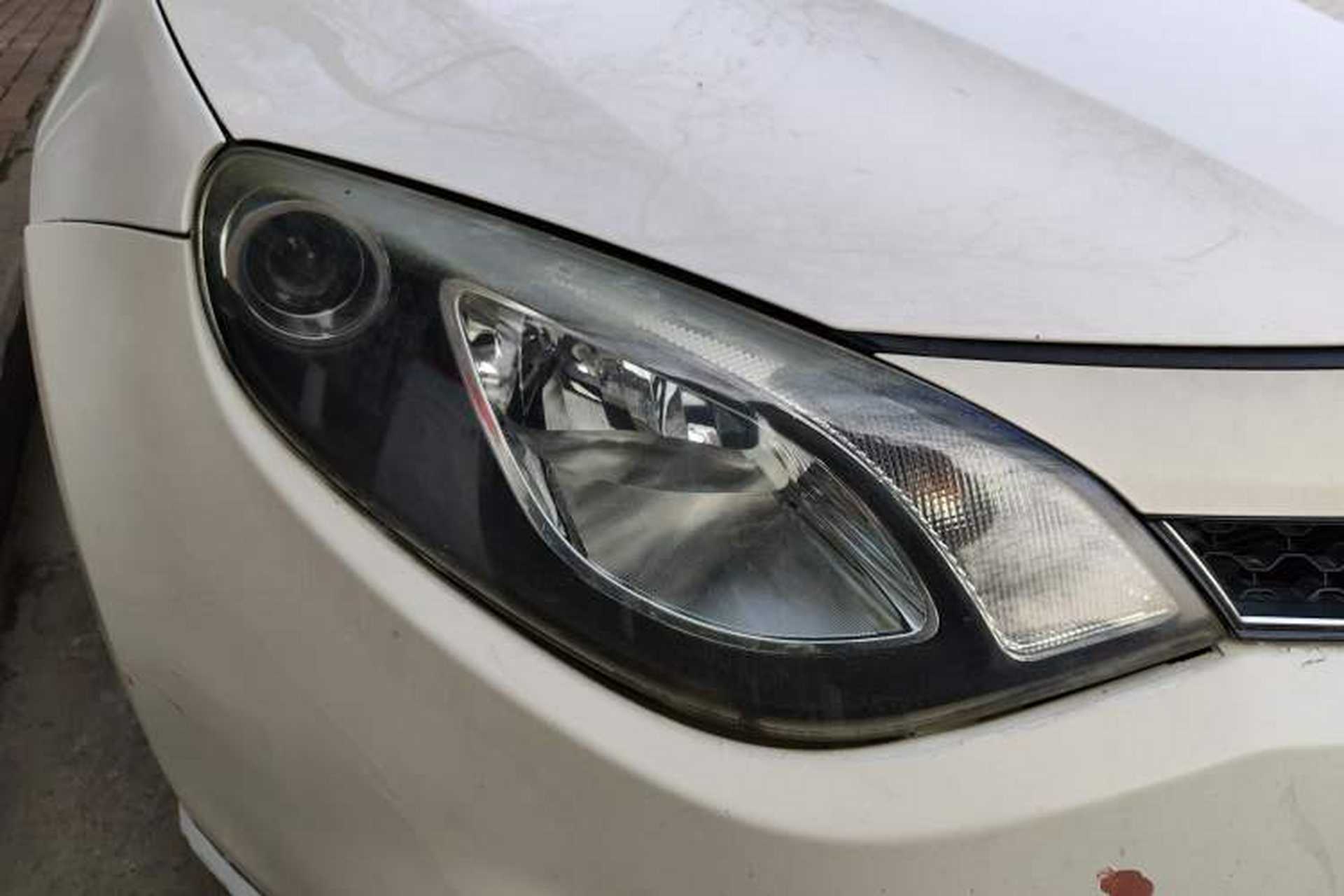 Used MG 6 2014 Hatchback 1.8T Automatic Performance Edition Right Front Headlight