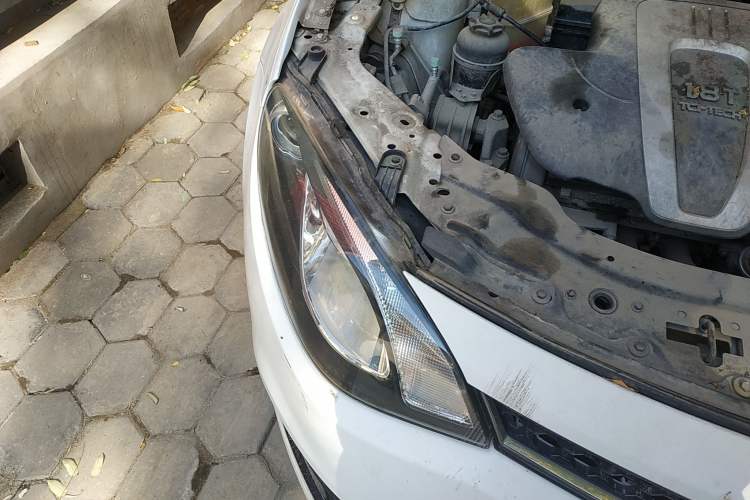 Used MG 6 2014 Hatchback 1.8T Automatic Performance Edition Right Front Headlight