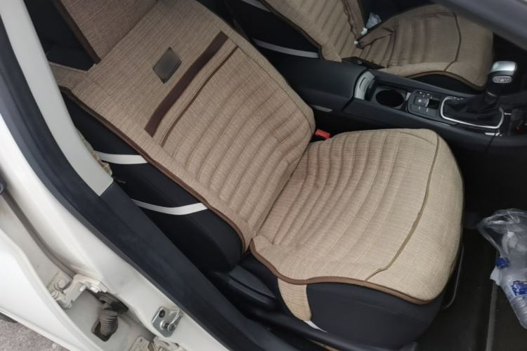 Used MG 6 2014 Hatchback 1.8L Automatic Drive Value Edition Right Front Seat