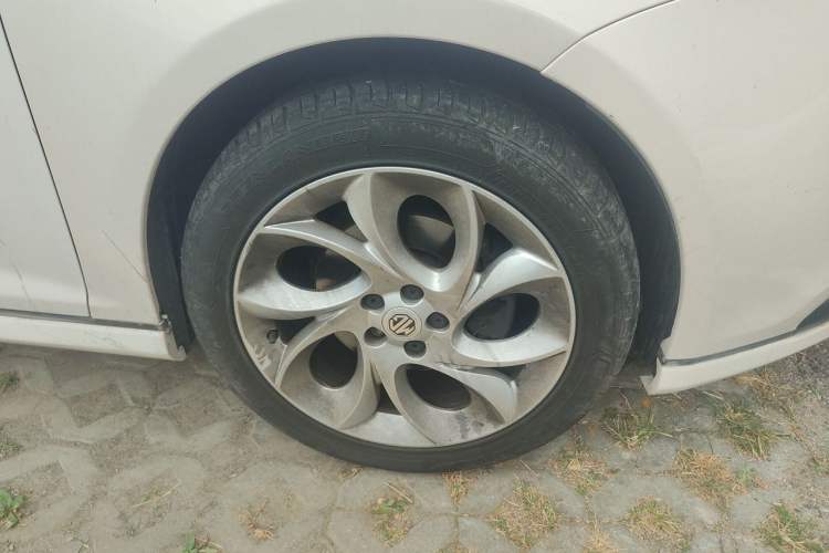 Used MG 6 2014 Hatchback 1.8T Automatic Performance Edition Right Front Wheel Hub
