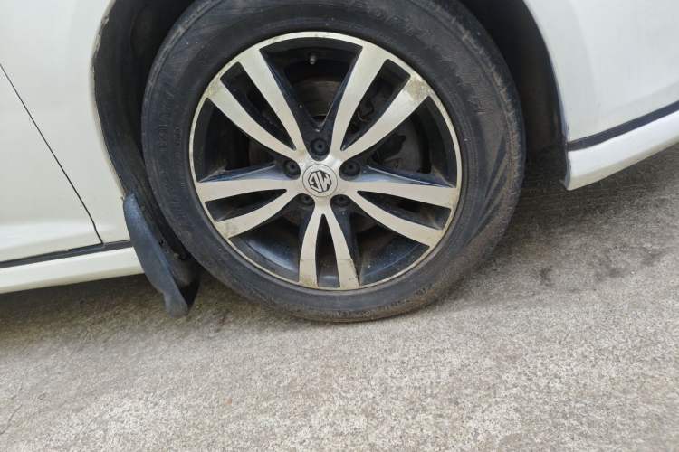 Used MG 6 2014 Hatchback 1.8L Automatic Drive Value Edition Right Front Wheel Hub