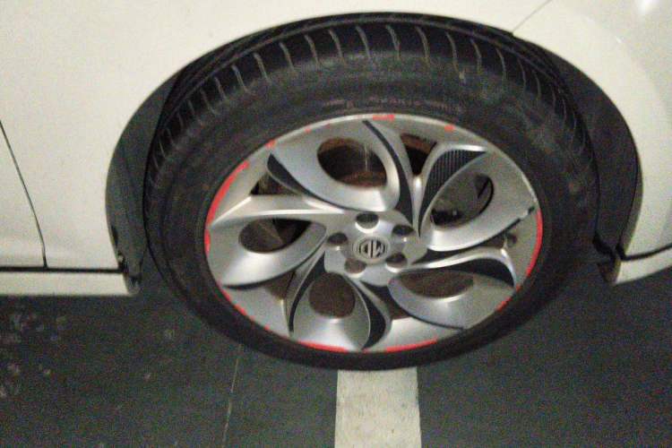 Used MG 6 2014 Hatchback 1.8T Automatic Performance Edition Right Front Wheel Hub