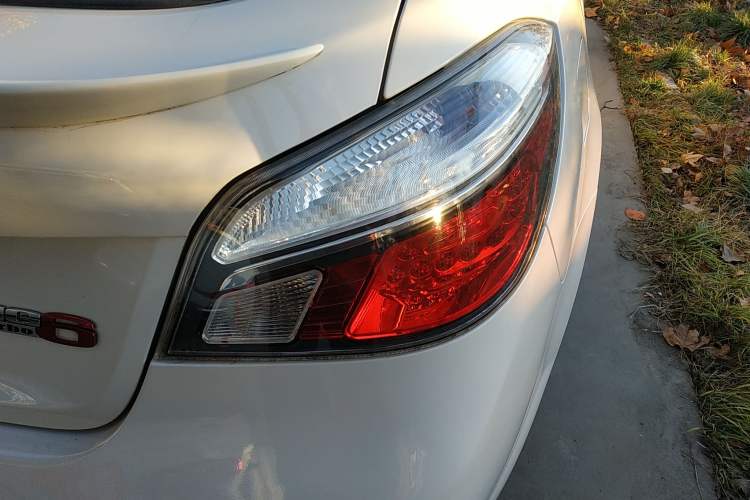 Used MG 6 2014 Hatchback 1.8T Automatic Performance Edition Right Rear Taillight
