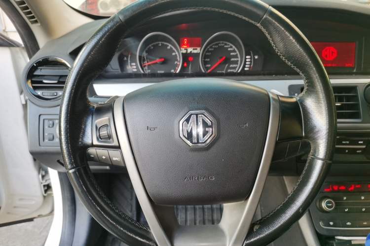 Used MG 6 2014 Hatchback 1.8L Automatic Drive Value Edition Steering Wheel